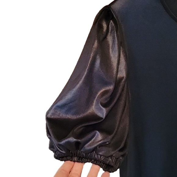 Express Black Puff Sleeve Blouse Top Small NWT - Picture 4 of 9